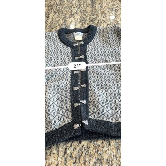 Vintage LL Bean Norway Wool Ladies Nordic Cardigan Sweater Gray Size Medium - Picture 10 of 11